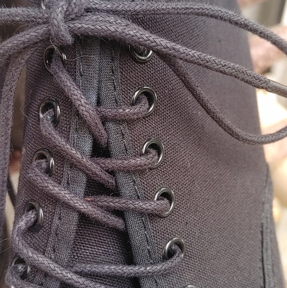 Victoria Brand Canvas Booties - Picture 4 of 10